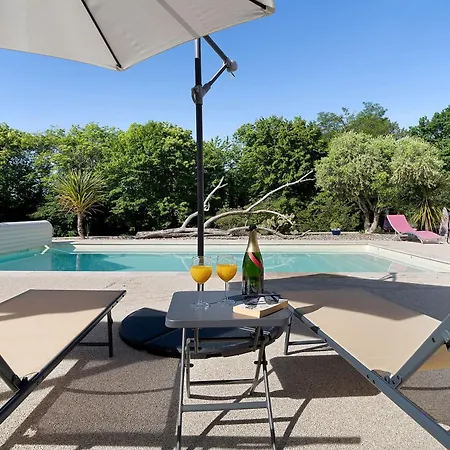 Domaine Du Grezal Bed & Breakfast 3*