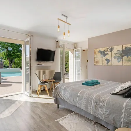 Domaine Du Grezal Bed & Breakfast 3*